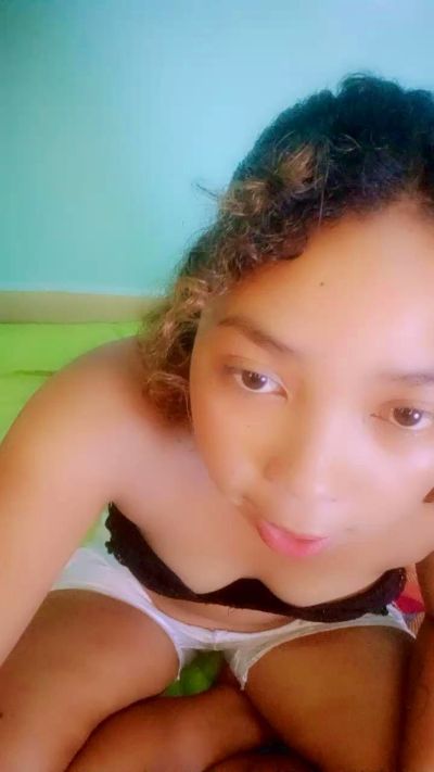 MiaG live cam on Cam4