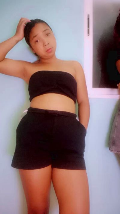 MiaG live cam on Cam4