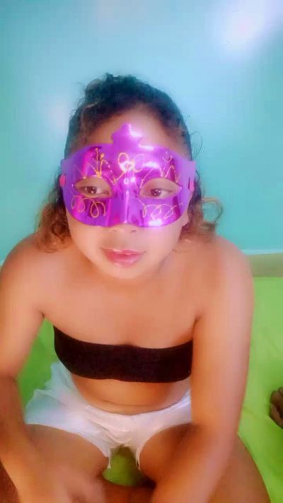 MiaG live cam on Cam4