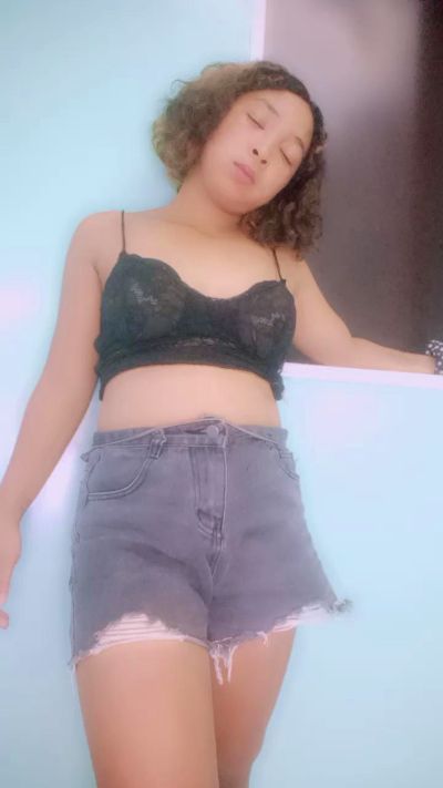 MiaG live cam on Cam4