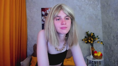 MiaHarrise live cam on Cam4