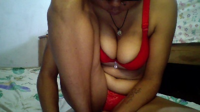 MiaKaren live cam on Cam4