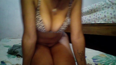 MiaKaren live cam on Cam4