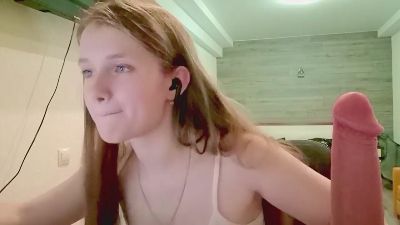 MiaMarlowe live cam on Cam4