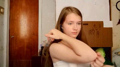 MiaMarlowe live cam on Cam4