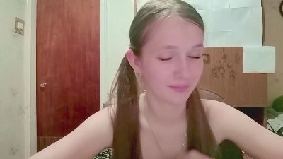 MiaMarlowe live cam on Cam4