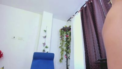 MiaRoberts_ live cam on Cam4