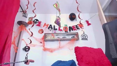 MiaRoberts_ live cam on Cam4