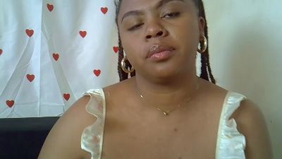 MiaSaphir live cam on Cam4