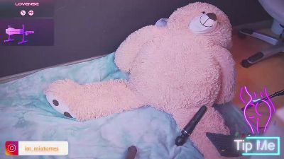 MiaTorres live cam on Cam4