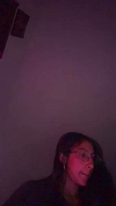 MiaVelvet live cam on Cam4