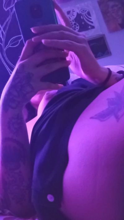 MiaVexx420 live cam on Cam4