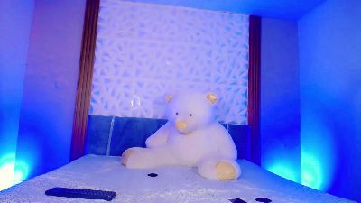 Mia_Alejandraa_ live cam on Cam4