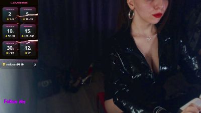 Mia_BabyBOO live cam on Cam4