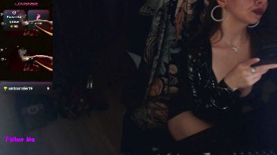 Mia_BabyBOO live cam on Cam4