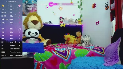 Mia_Velvett live cam on Cam4