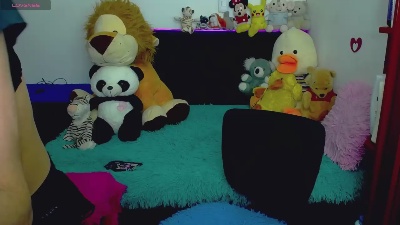 Mia_Velvett live cam on Cam4