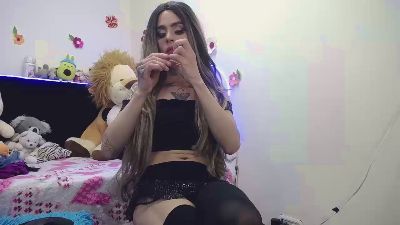 Mia_Velvett live cam on Cam4