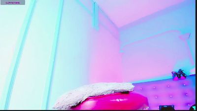 Mia_foxhard live cam on Cam4
