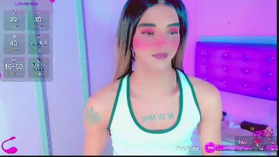 Mia_foxhard live cam on Cam4
