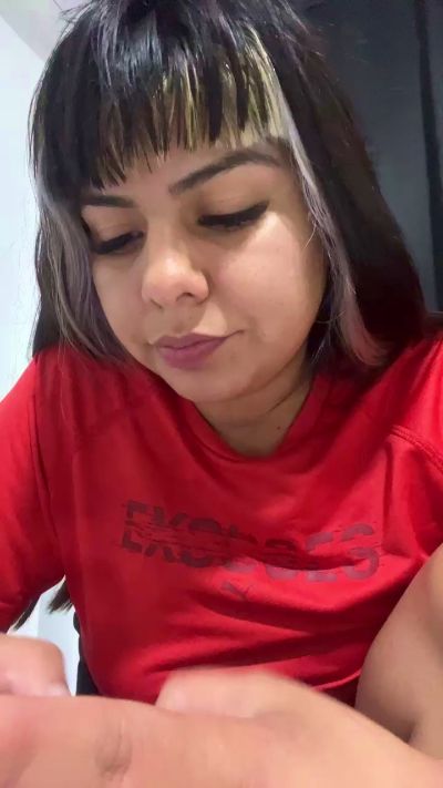 Miaaromero live cam on Cam4