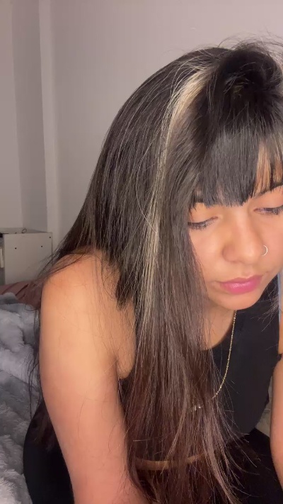Miaaromero live cam on Cam4