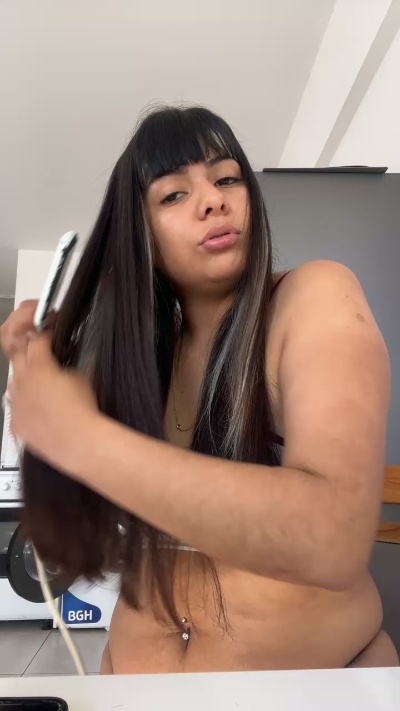 Miaaromero live cam on Cam4
