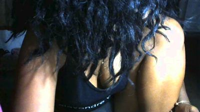 Miah33 live cam on Cam4