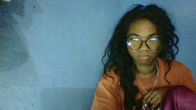 Miah live cam on Cam4