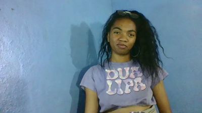 Miah live cam on Cam4