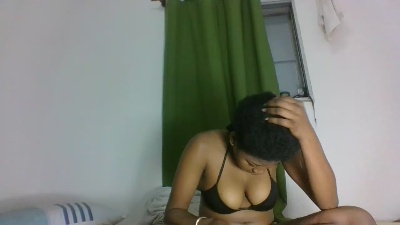 Miahhot live cam on Cam4