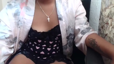 Miamiah_c05 live cam on Cam4