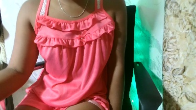 Miamiah_c05 live cam on Cam4