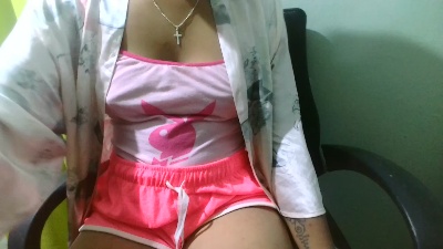 Miamiah_c05 live cam on Cam4