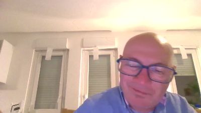Miamiam16 live cam on Cam4