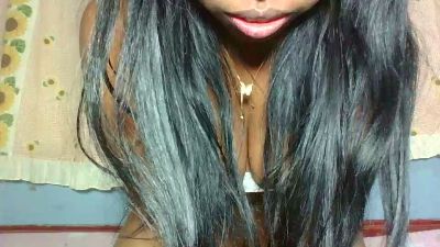 Miarizou live cam on Cam4