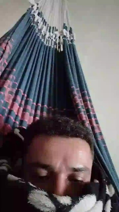 Mic007x0 live cam on Cam4