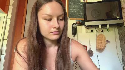 MicaAid live cam on Cam4