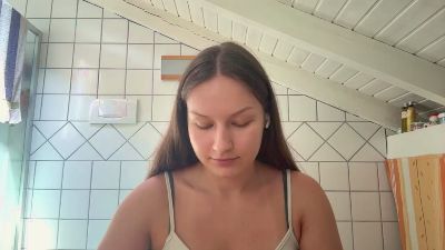 MicaAid live cam on Cam4