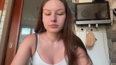 MicaAid live cam on Cam4