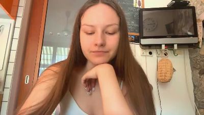 MicaAid live cam on Cam4