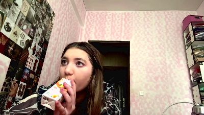 MicaEichholz live cam on Cam4