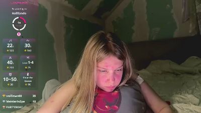 MicaKresky live cam on Cam4