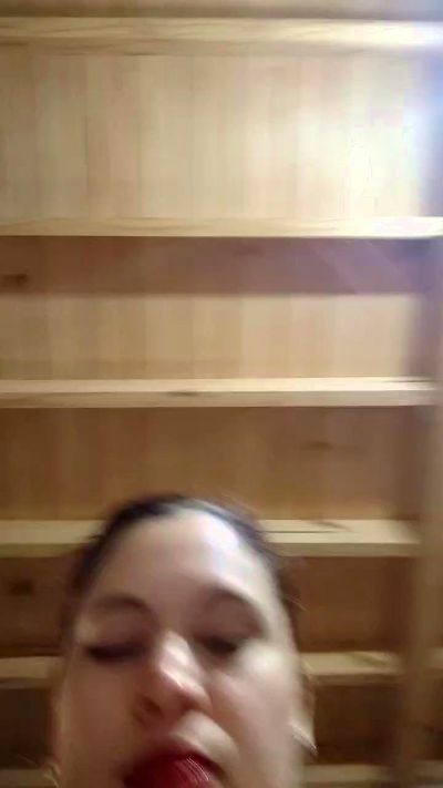 MicaeeF live cam on Cam4