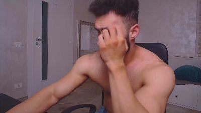 MicahLane live cam on Cam4