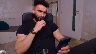 MicahLane live cam on Cam4