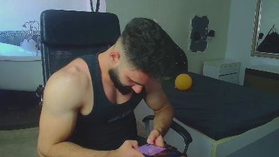 MicahLane live cam on Cam4