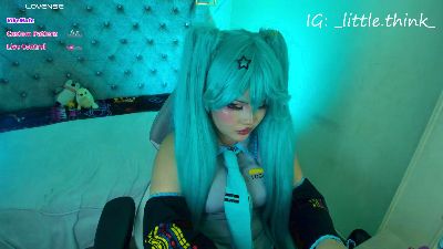 Mich_meow live cam on Cam4