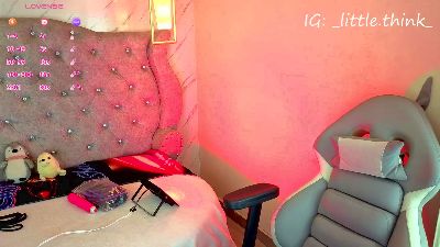 Mich_meow live cam on Cam4