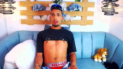Michael_Hanks live cam on Cam4